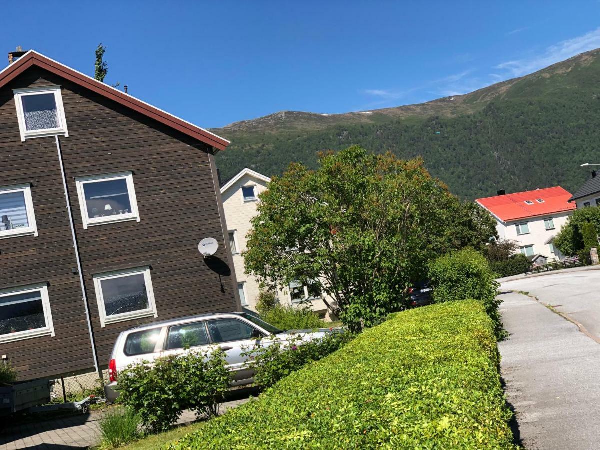 Andalsnes Apartments - Luxury Stay Exterior photo