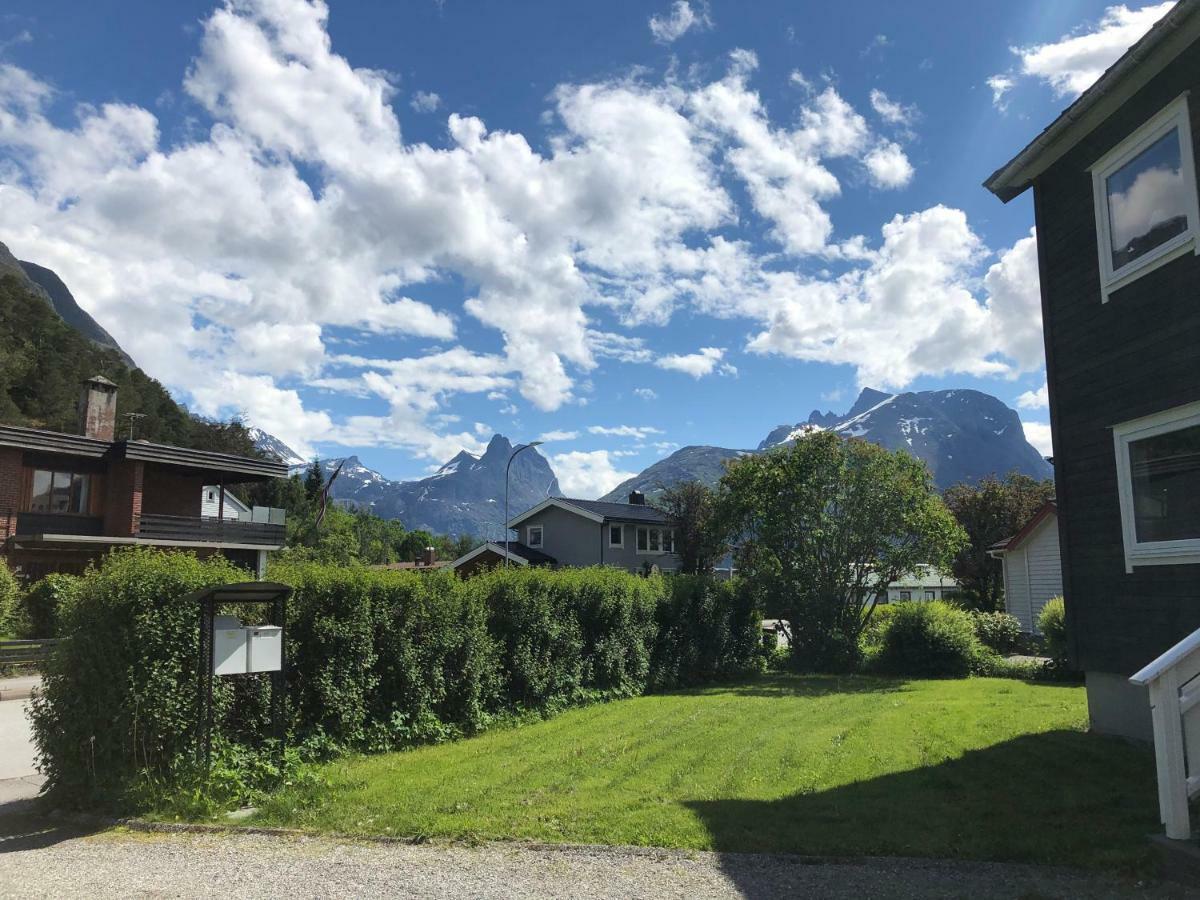 Andalsnes Apartments - Luxury Stay Exterior photo