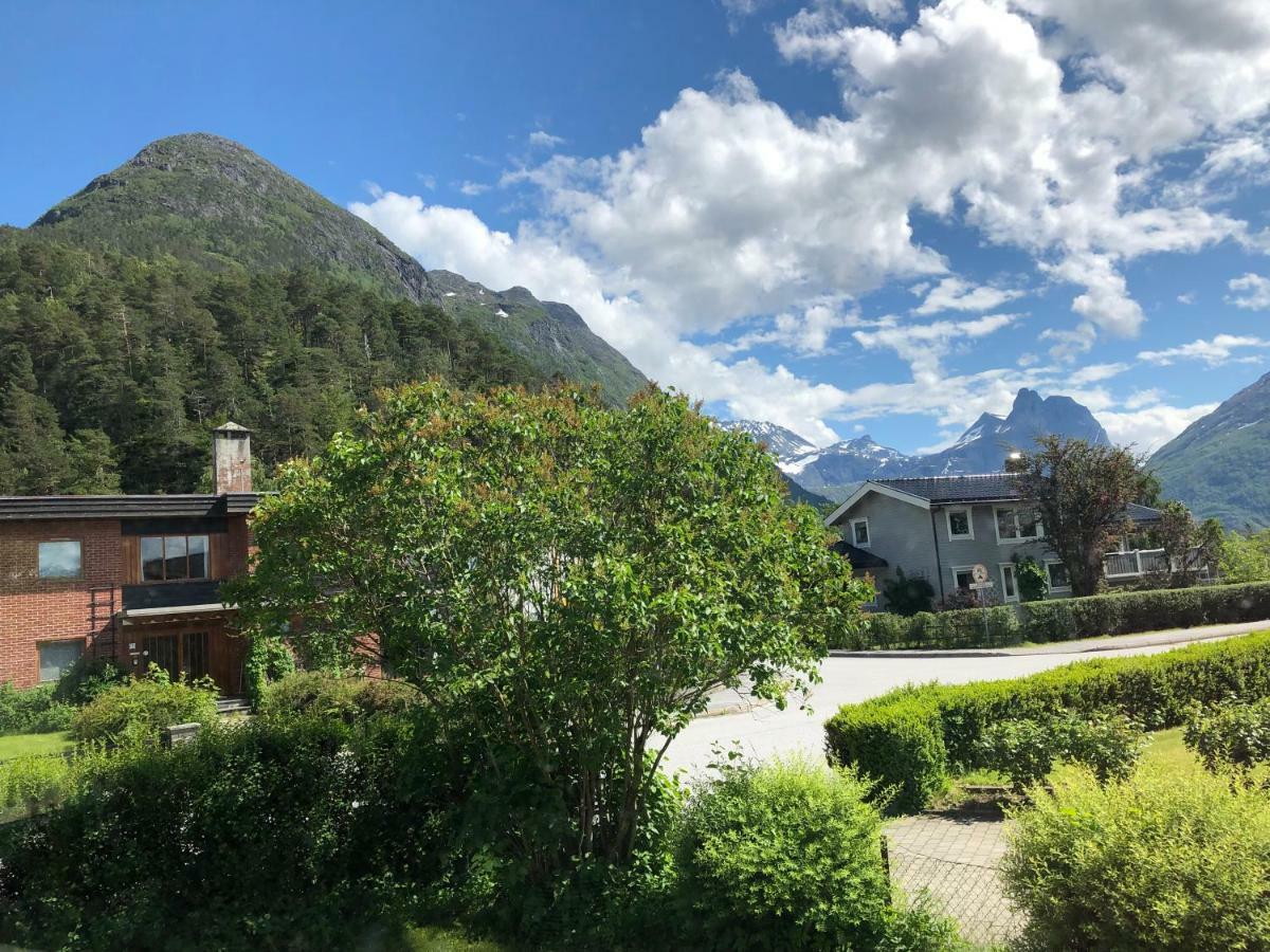 Andalsnes Apartments - Luxury Stay Exterior photo